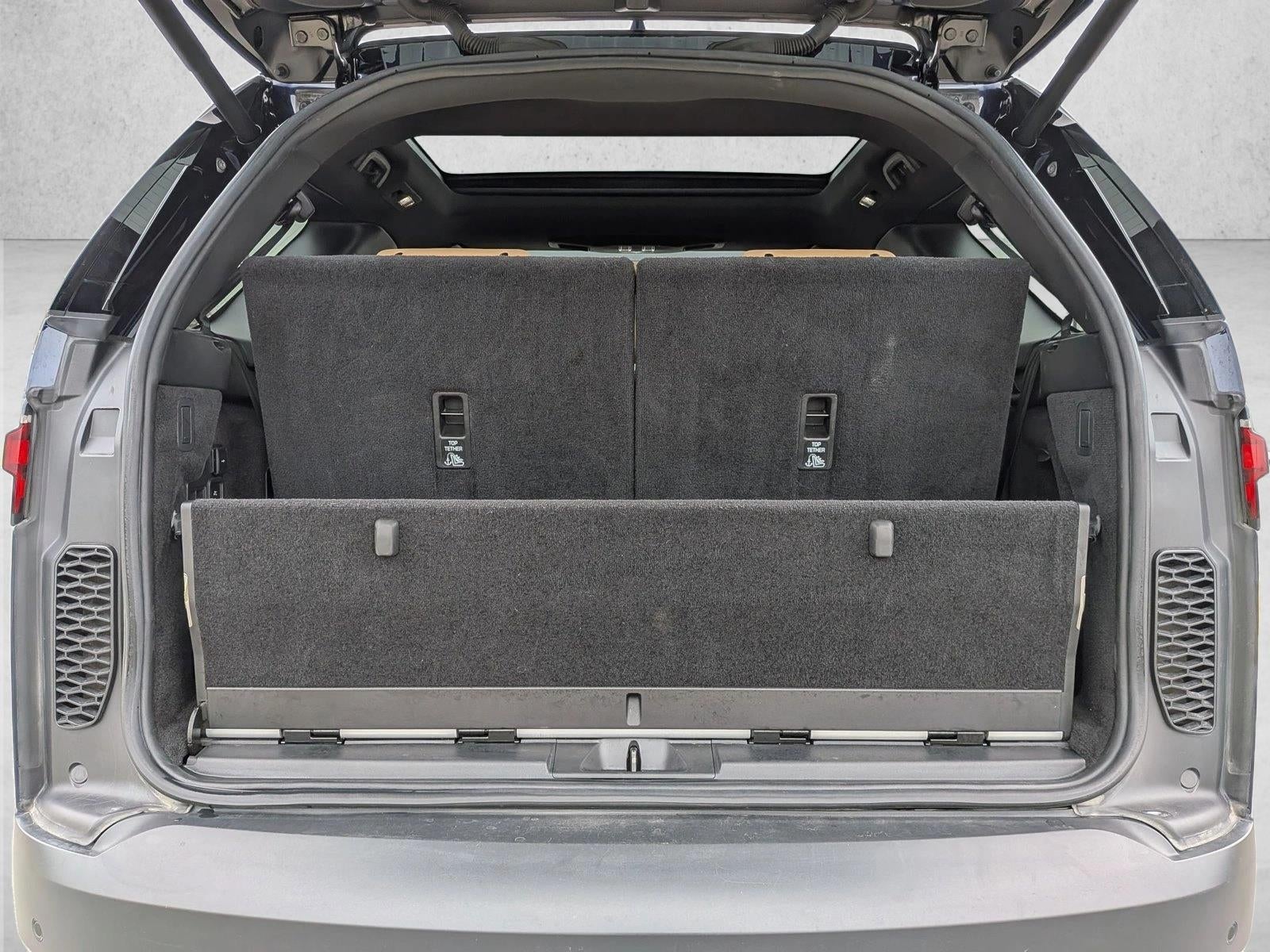 2022 Land Rover Discovery P300 S