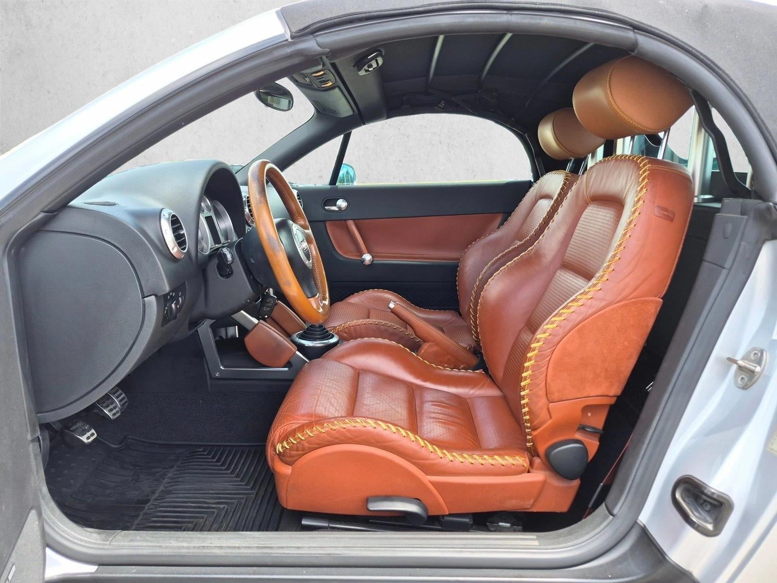 2001 Audi TT Base