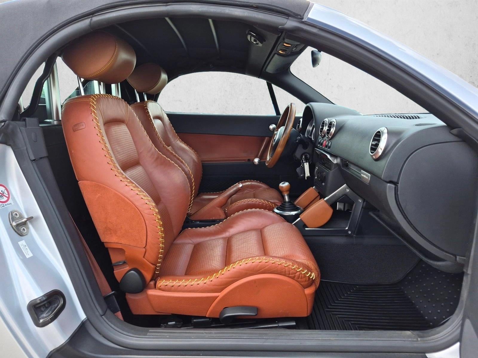 2001 Audi TT Base