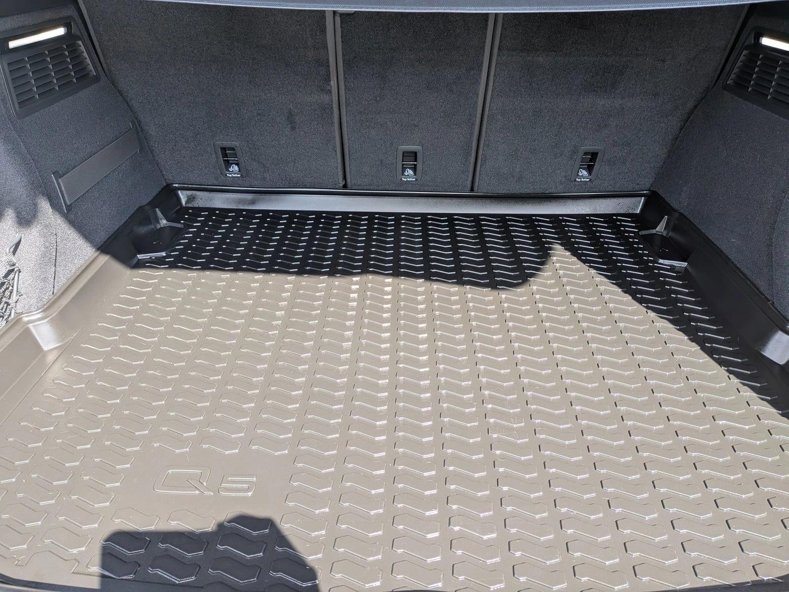 2025 Audi SQ5 Premium Plus 3.0 TFSI quattro