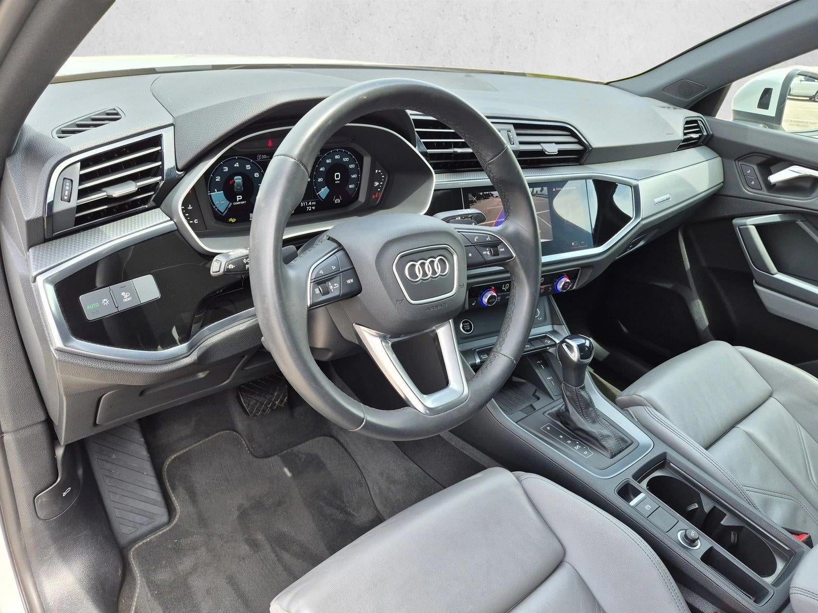 2024 Audi Q3 S line Premium 45 TFSI quattro
