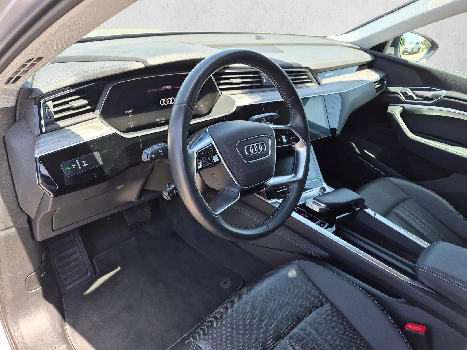 2021 Audi e-tron Premium Plus quattro
