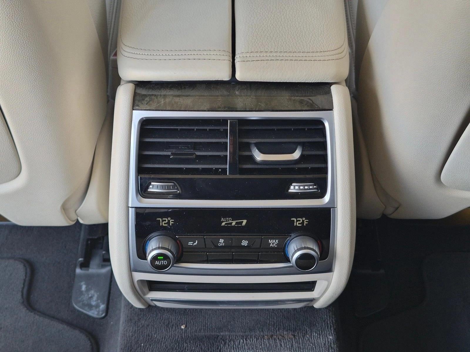 2022 BMW 740i Sedan
