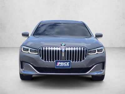 2022 BMW 740i Sedan