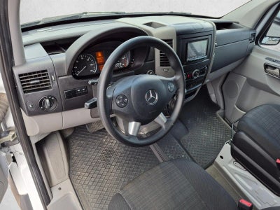 2017 Mercedes-Benz Sprinter Cargo Van 2500 Standard Roof V6 144" Worker RWD