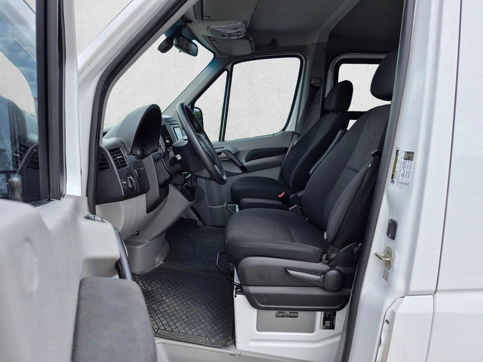 2017 Mercedes-Benz Sprinter Cargo Van 2500 Standard Roof V6 144" Worker RWD