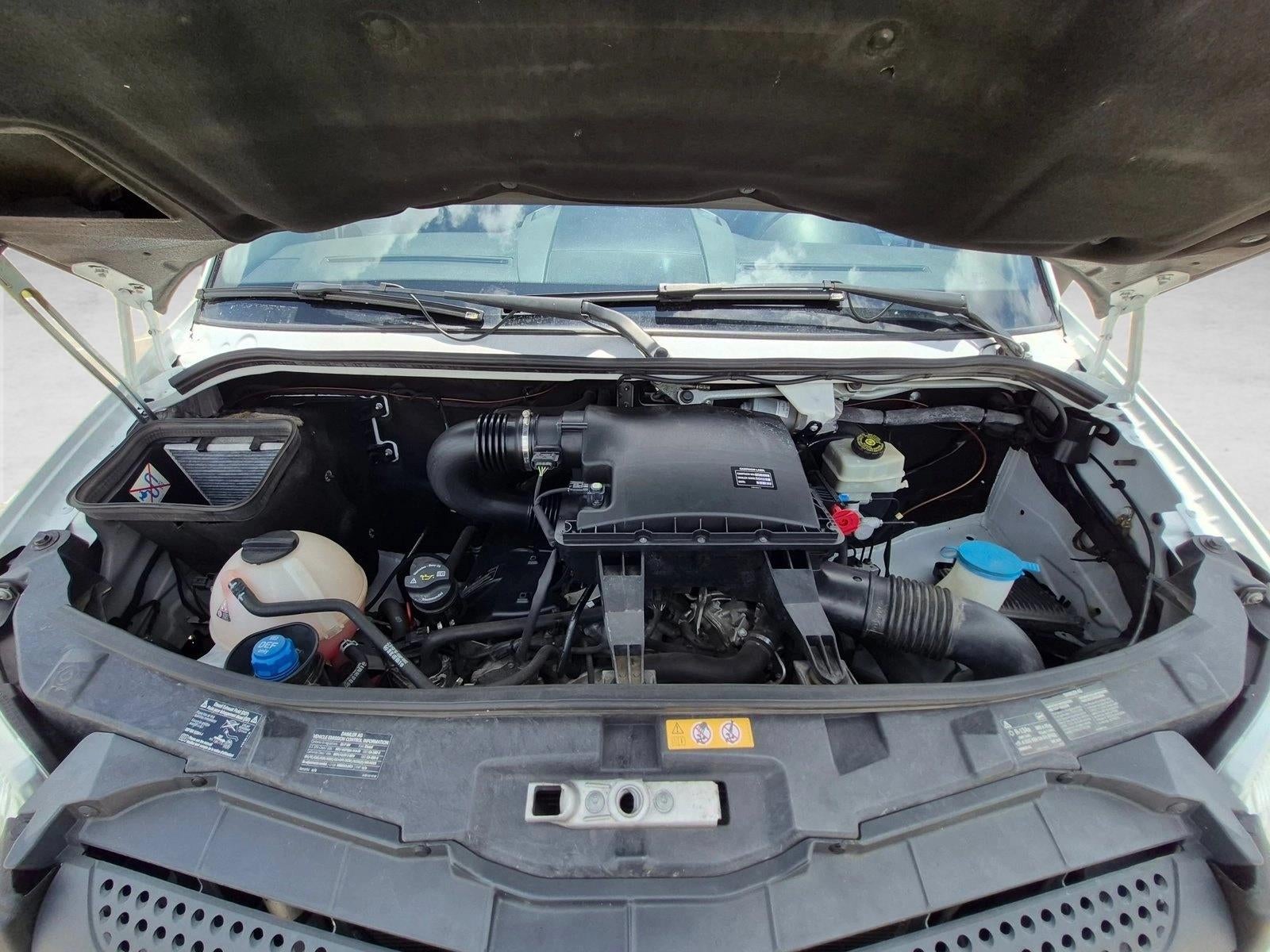 2017 Mercedes-Benz Sprinter Cargo Van 2500 Standard Roof V6 144" Worker RWD