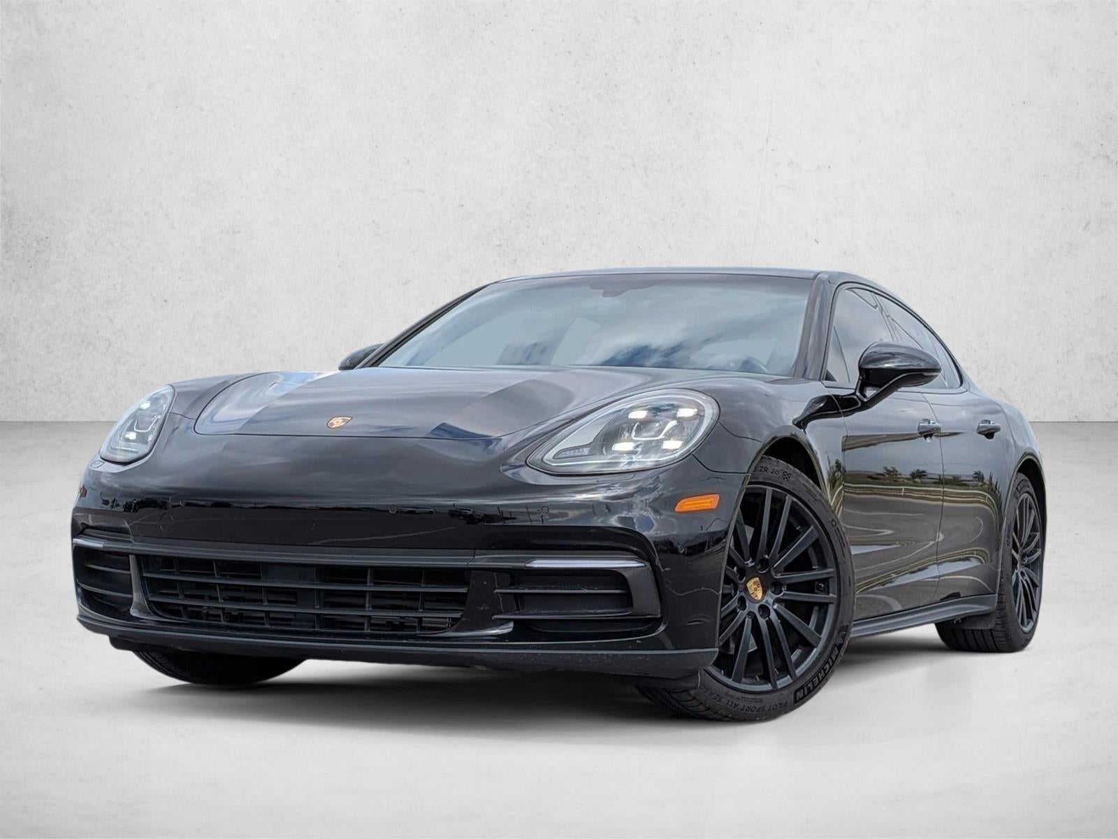 2018 Porsche Panamera RWD