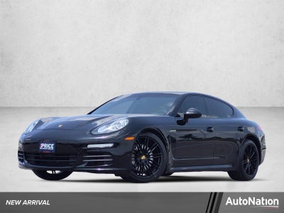 2015 Porsche Panamera 4dr HB 4S