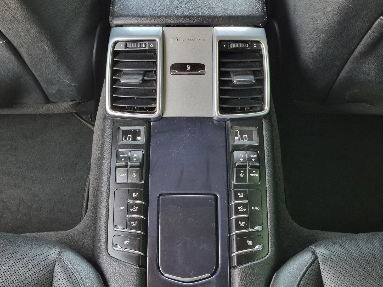 2015 Porsche Panamera 4dr HB 4S