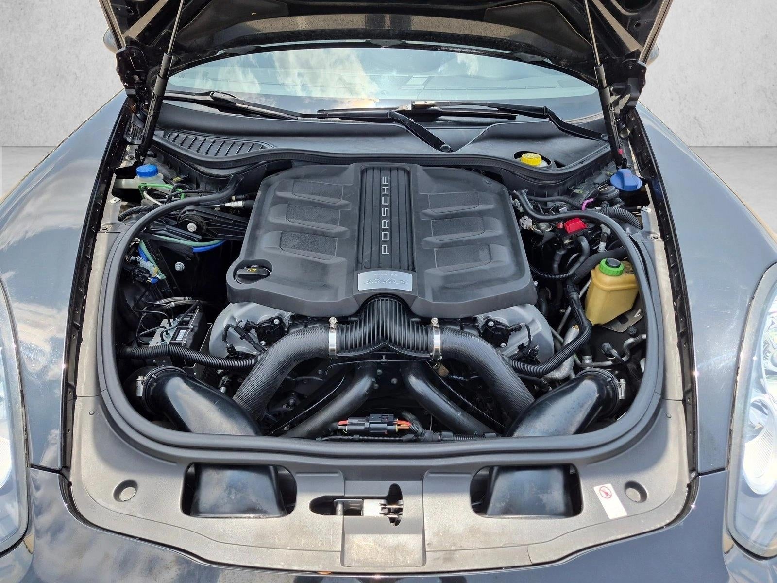 2015 Porsche Panamera 4dr HB 4S