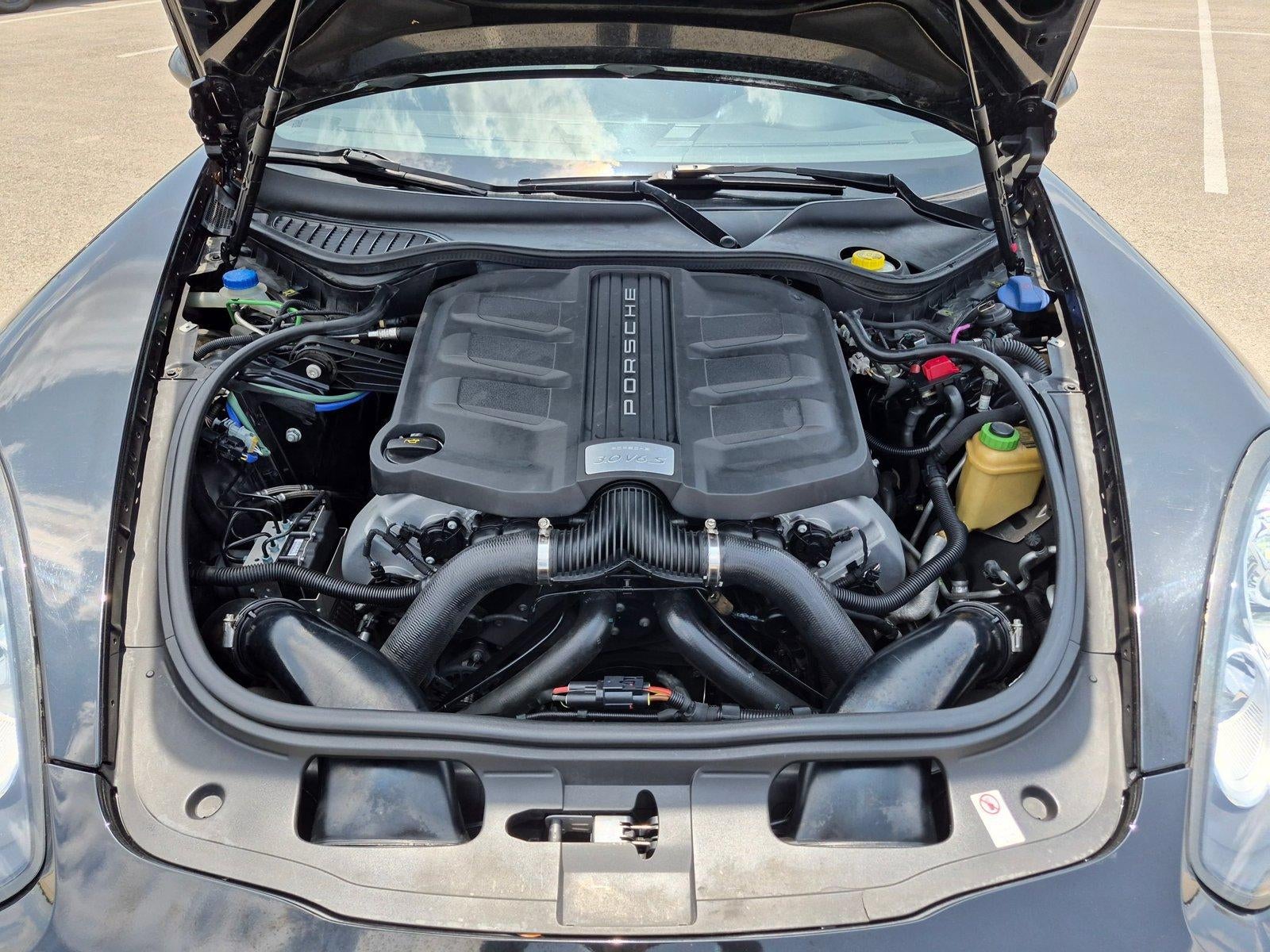 2015 Porsche Panamera 4dr HB 4S