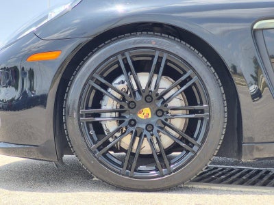 2015 Porsche Panamera 4dr HB 4S