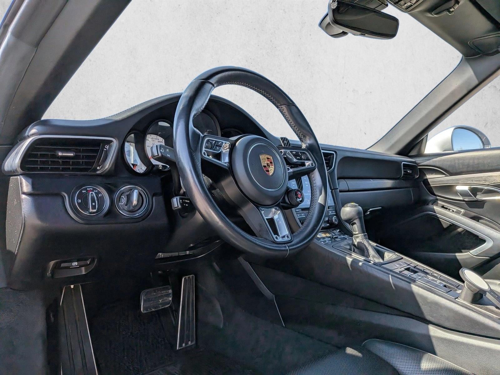 2017 Porsche 911 Carrera GTS Cabriolet