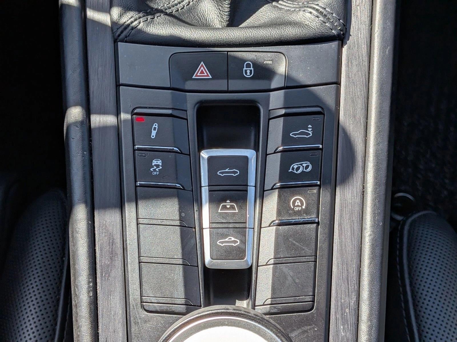 2017 Porsche 911 Carrera GTS Cabriolet