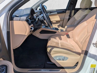 2021 Porsche Macan AWD