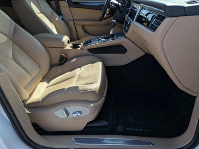 2021 Porsche Macan AWD