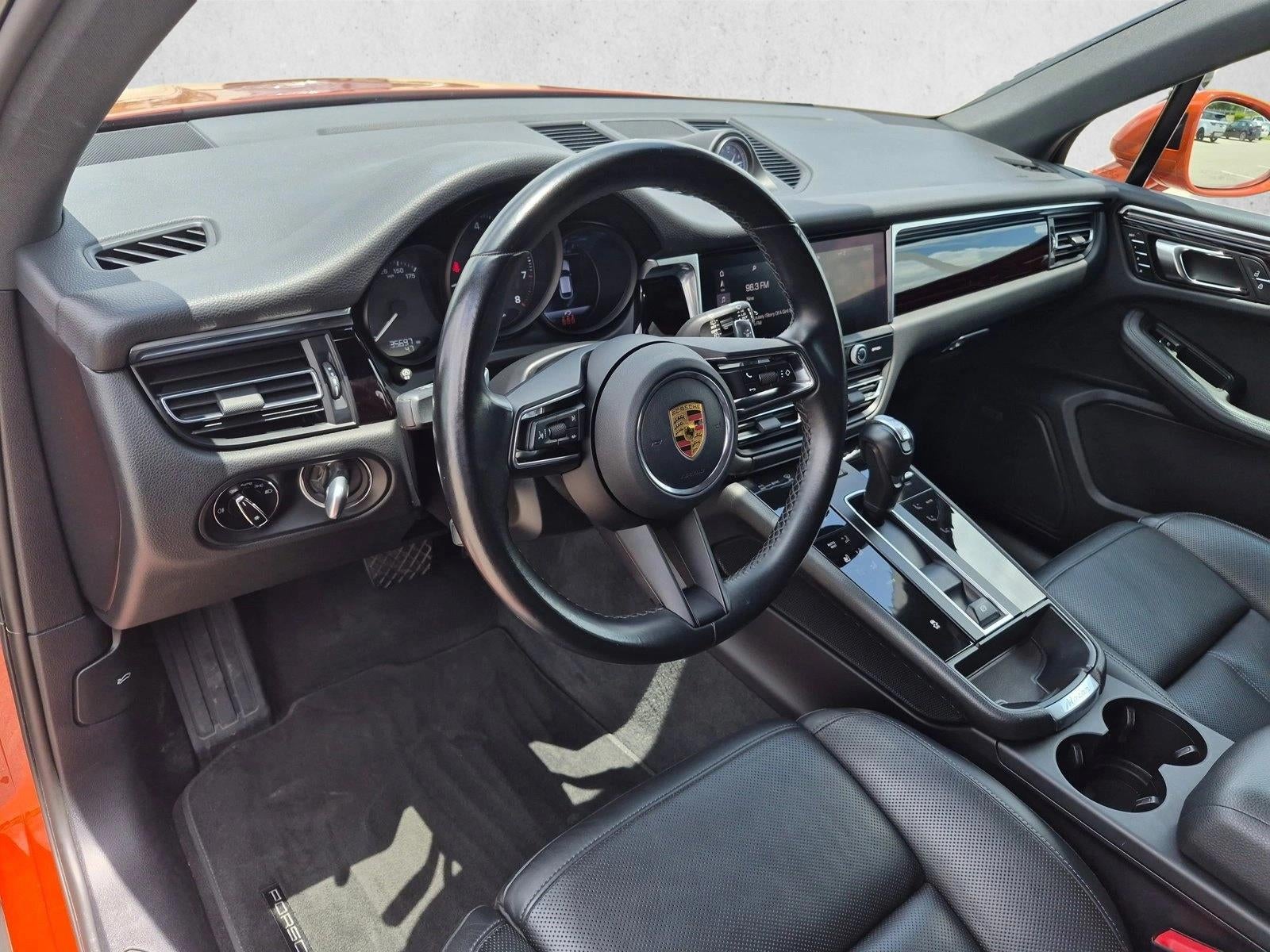 2022 Porsche Macan AWD