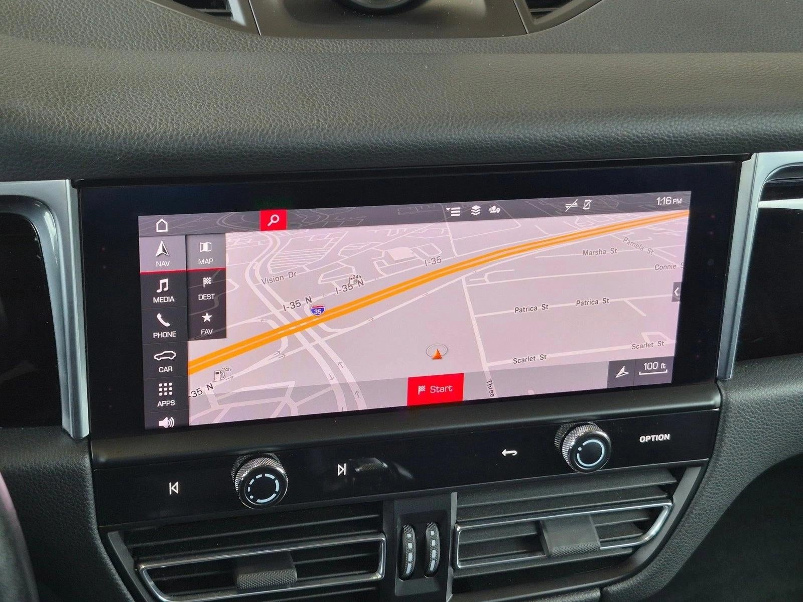 2022 Porsche Macan AWD