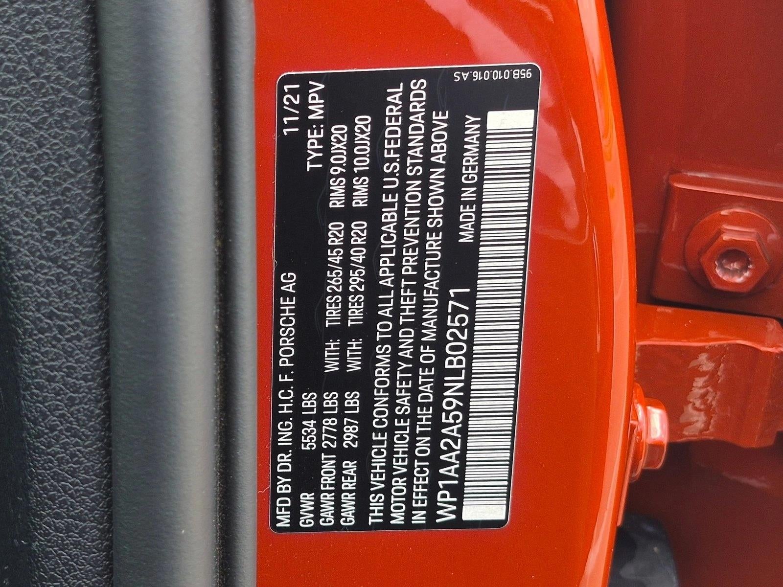 2022 Porsche Macan AWD