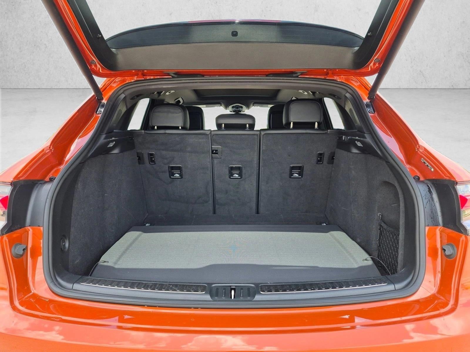 2022 Porsche Macan AWD