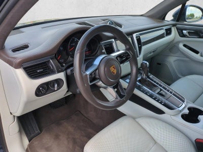 2016 Porsche Macan AWD 4dr Turbo