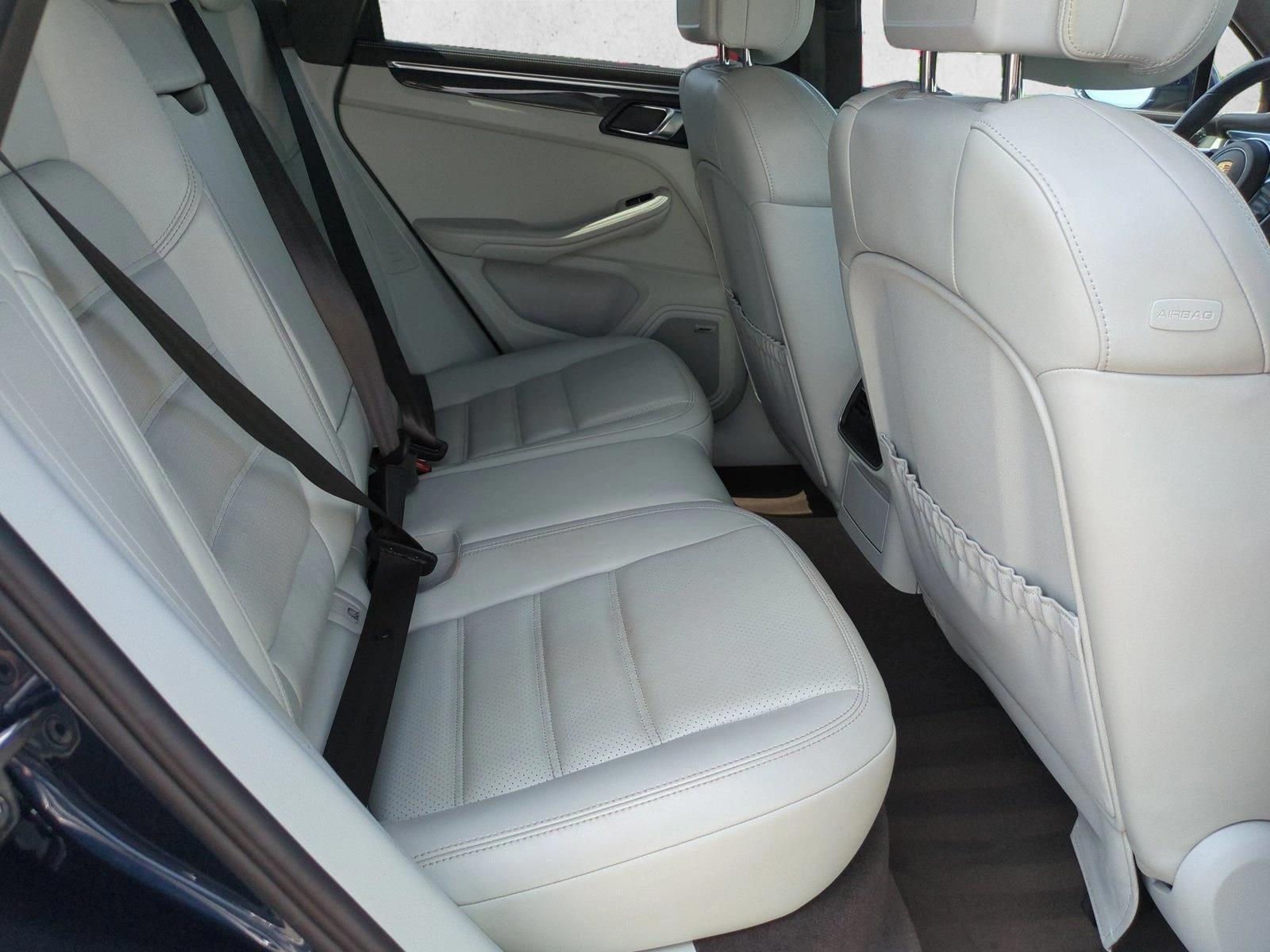 2016 Porsche Macan AWD 4dr Turbo