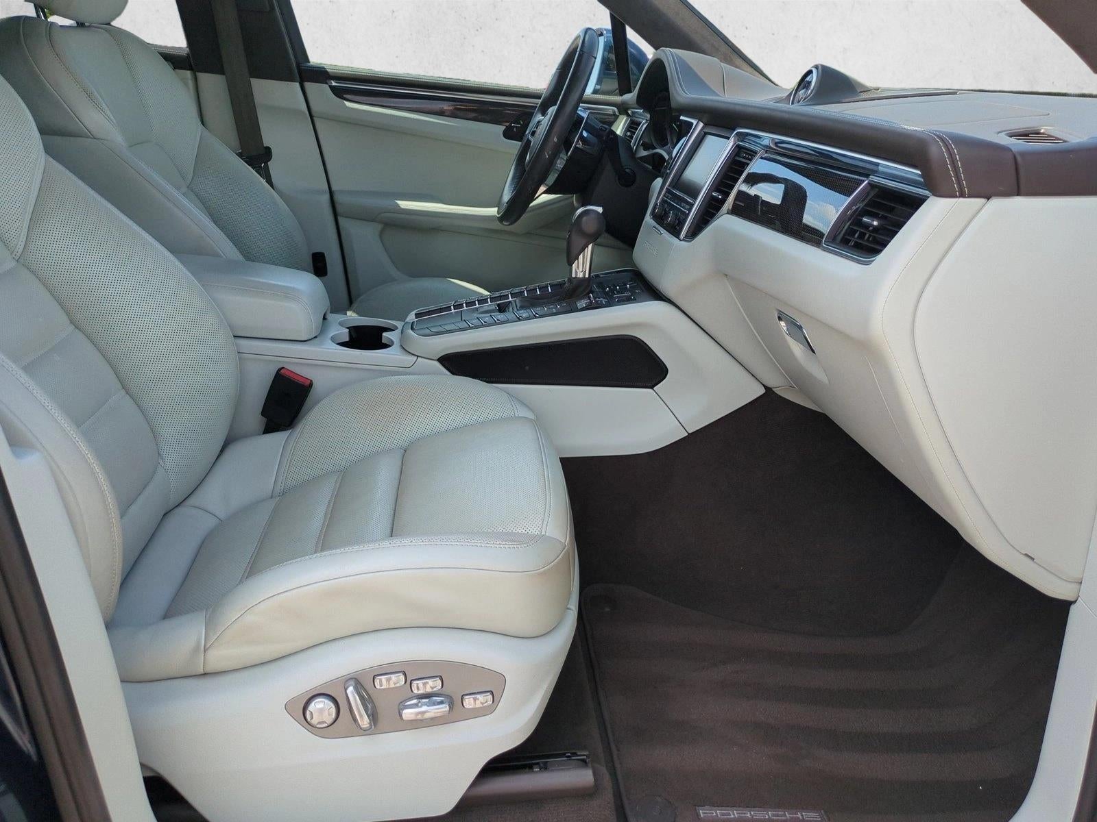 2016 Porsche Macan AWD 4dr Turbo