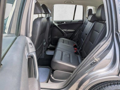 2016 Volkswagen Tiguan 2WD 4dr Auto S
