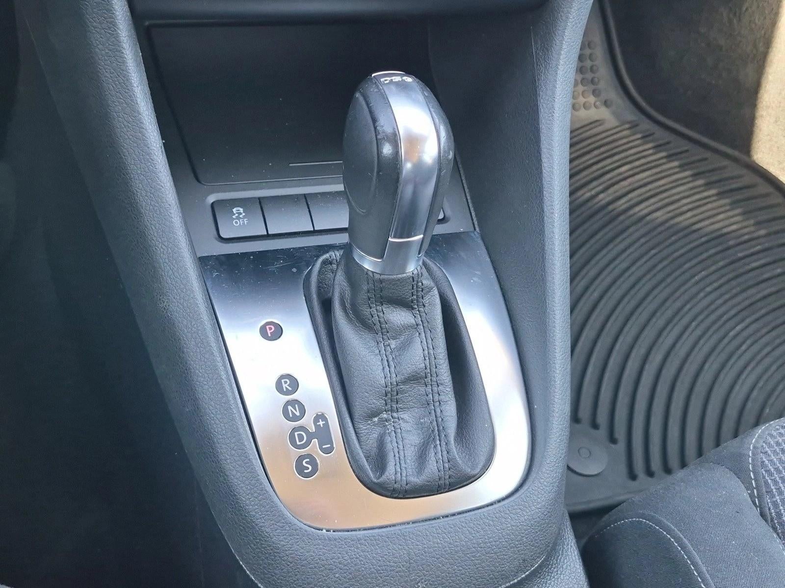 2014 Volkswagen Golf 4dr HB DSG TDI