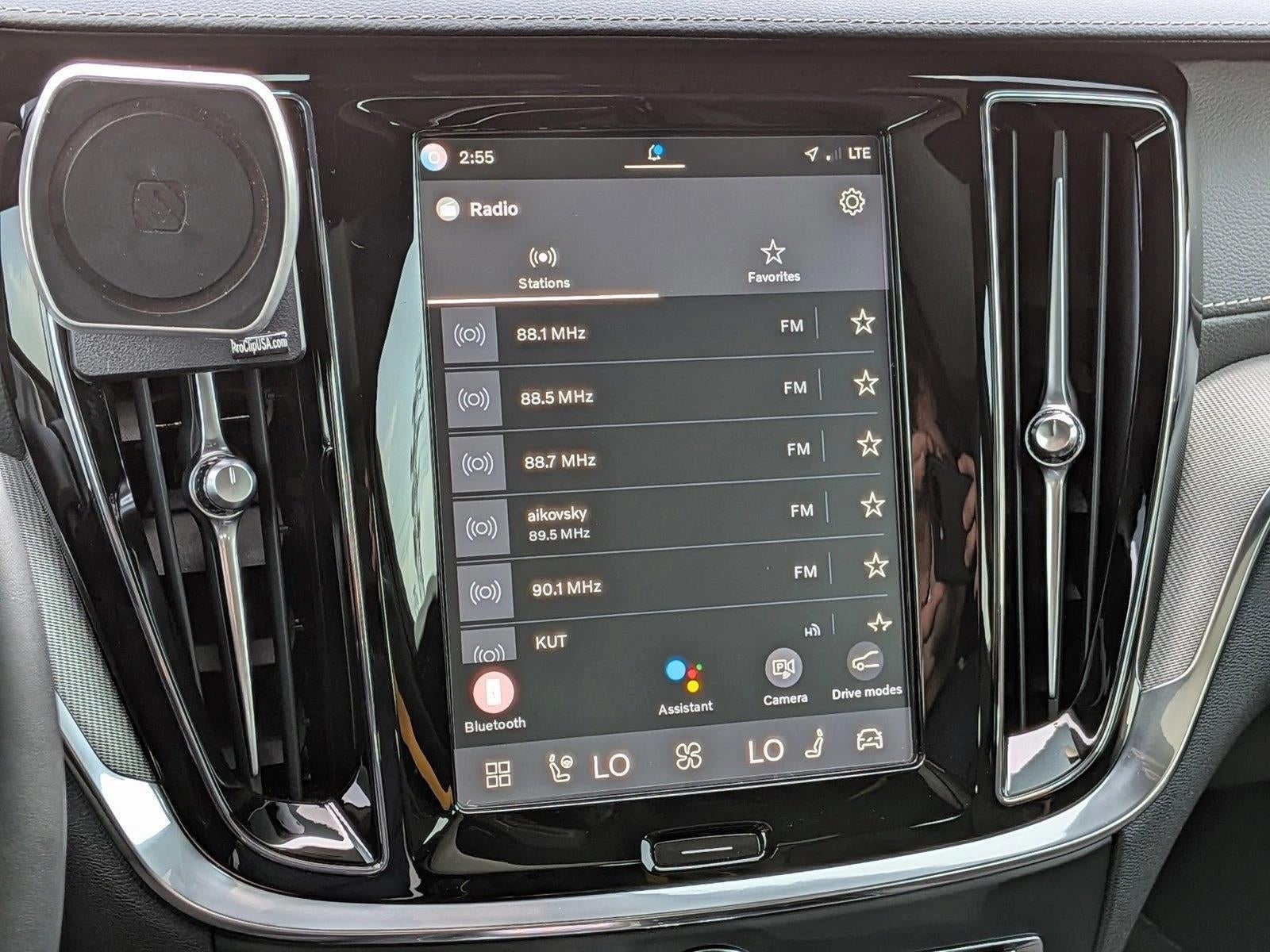 2025 Volvo V60 Plug-In Hybrid T8 AWD Polestar Engineered