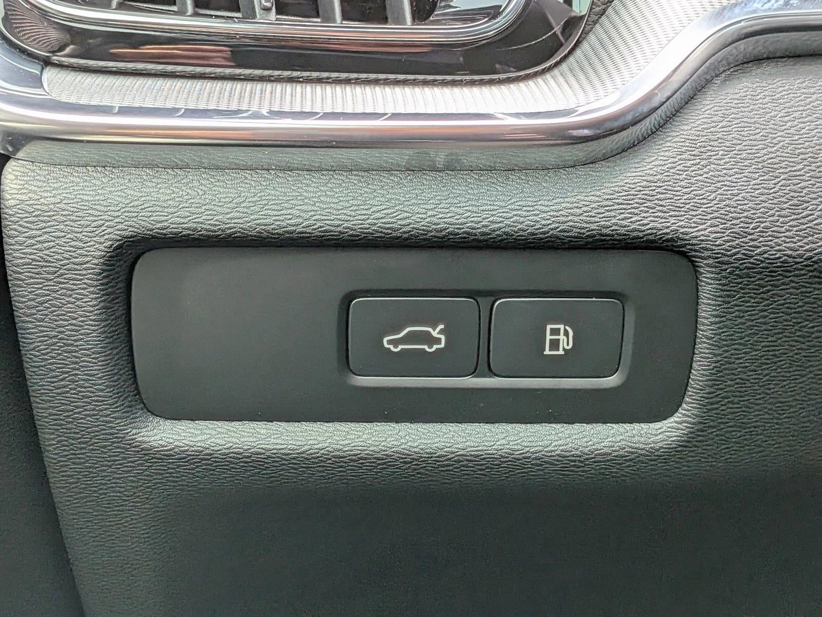 2025 Volvo V60 Plug-In Hybrid T8 AWD Polestar Engineered