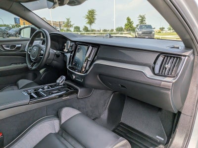 2025 Volvo V60 Plug-In Hybrid T8 AWD Polestar Engineered