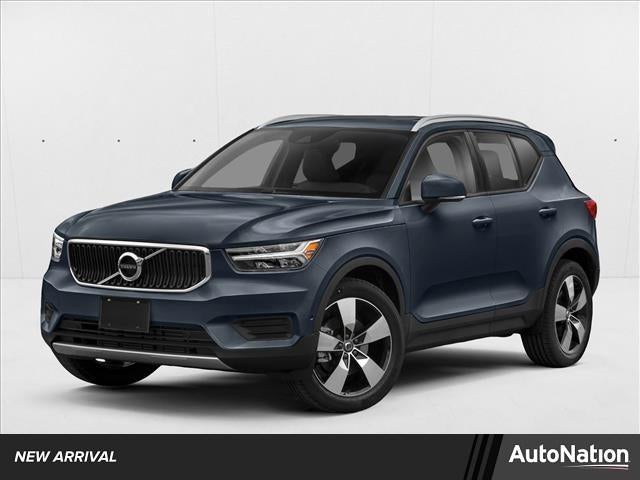 2021 Volvo XC40 T5 AWD Momentum