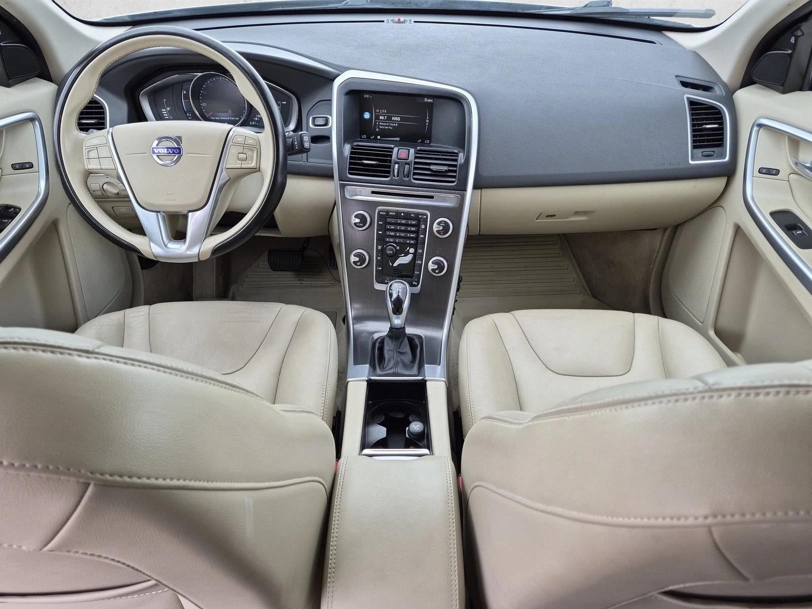 2016 Volvo XC60 FWD 4dr T5 Drive-E Premier