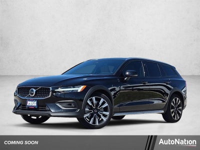 2025 Volvo V60 Cross Country B5 AWD Ultra