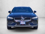 2025 Volvo V60 Cross Country B5 AWD Ultra